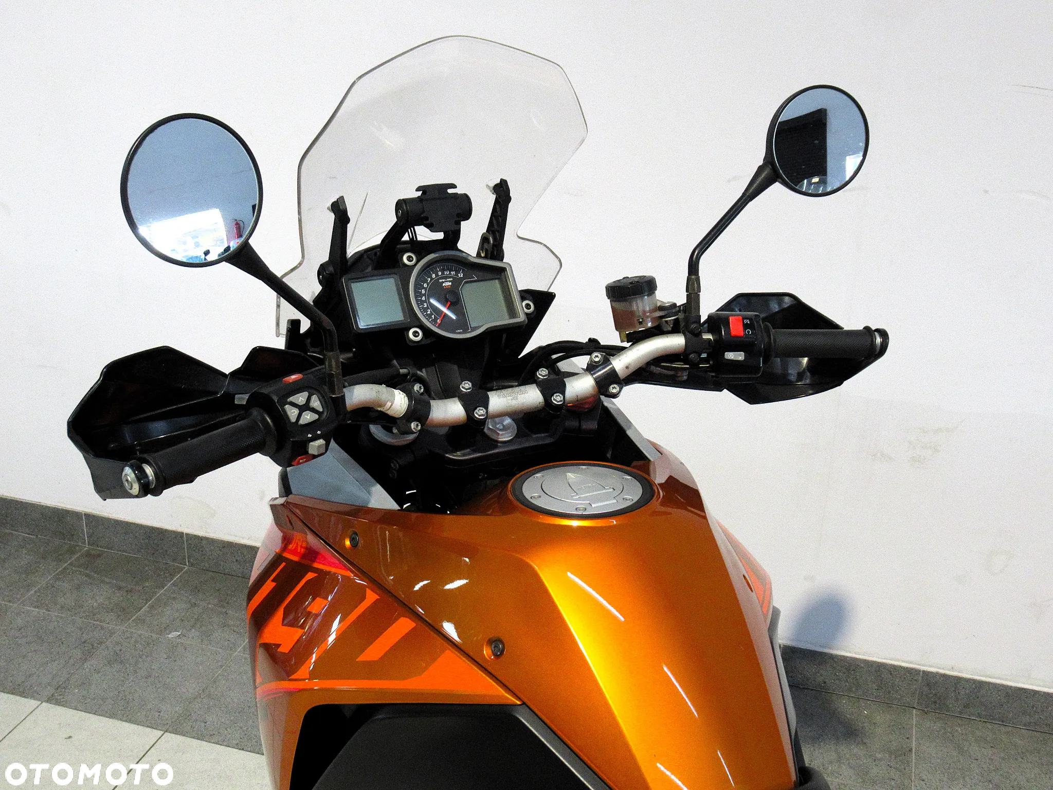 KTM Adventure - 10