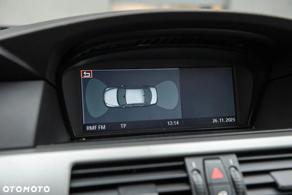 BMW Seria 5 525i - 22