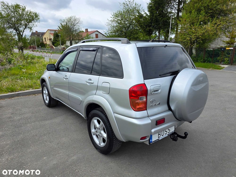 Toyota RAV4 - 3