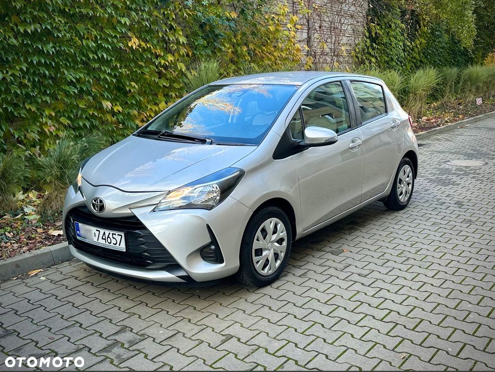 Toyota Yaris 1.5 Premium - 1