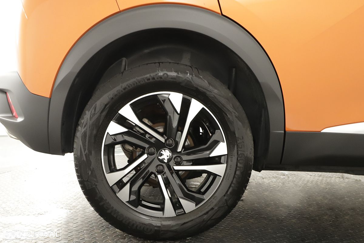 Peugeot 2008 1.2 PureTech Allure EAT8 - 5