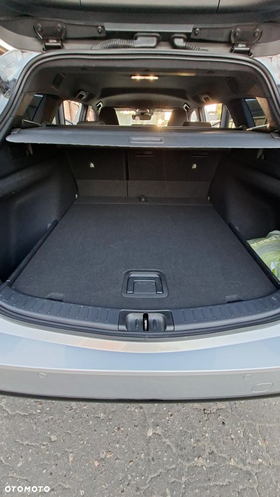 Toyota Corolla 1.8 Hybrid Comfort - 34