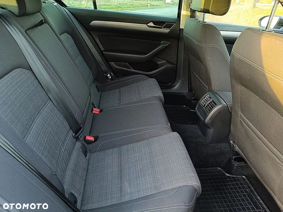 Volkswagen Passat 1.5 TSI EVO Business DSG - 24