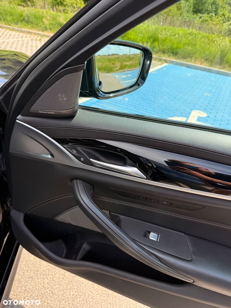 BMW Seria 5 530d xDrive M Sport sport - 18