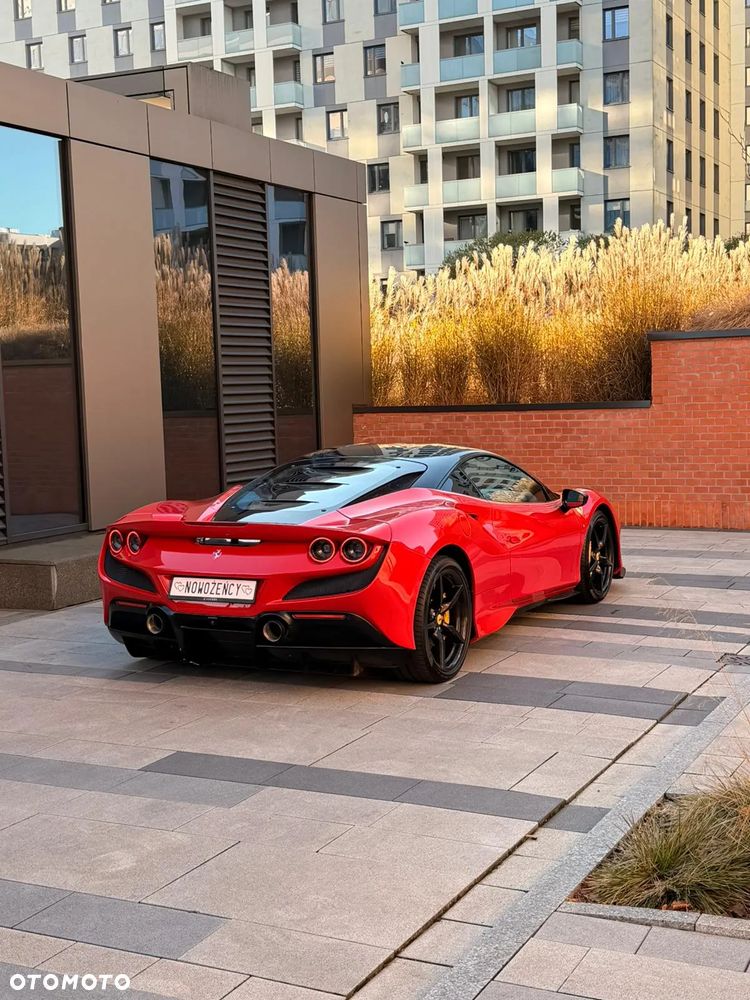 Ferrari F8 Tributo - 30