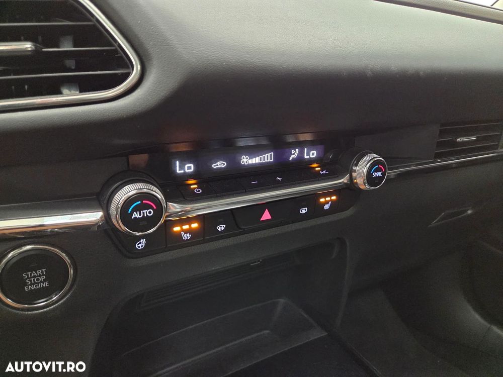 Mazda CX-30 - 11