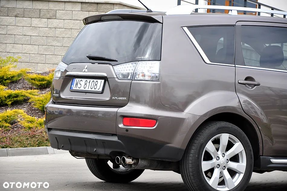 Mitsubishi Outlander - 17
