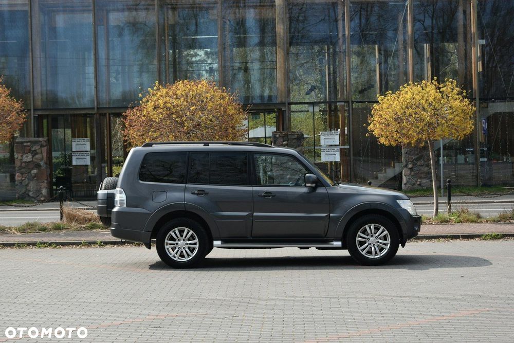 Mitsubishi Pajero - 7