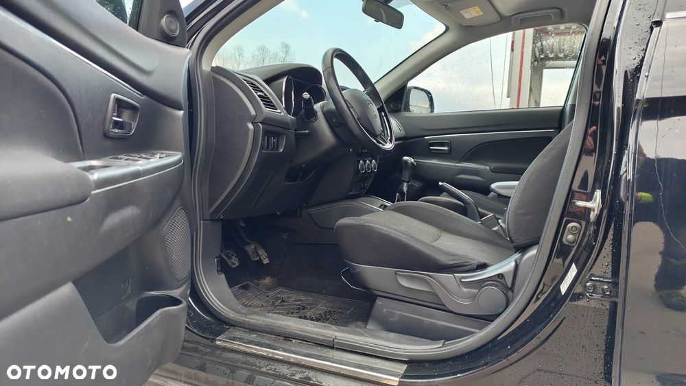 Mitsubishi ASX - 18