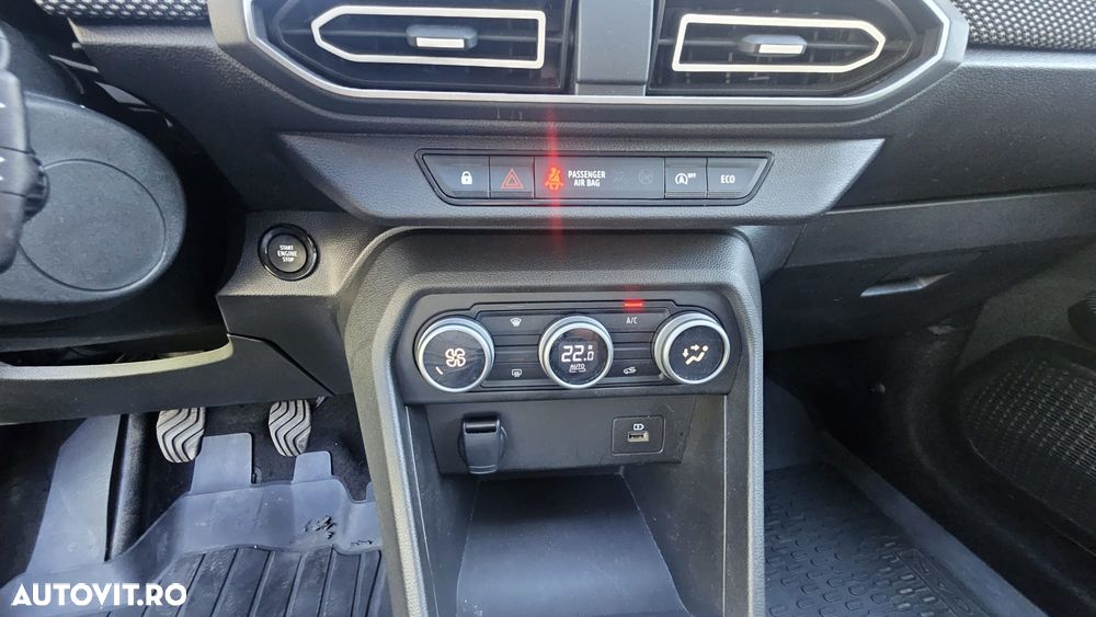 Dacia Logan ECO-G 100 MT6 Prestige+ - 13