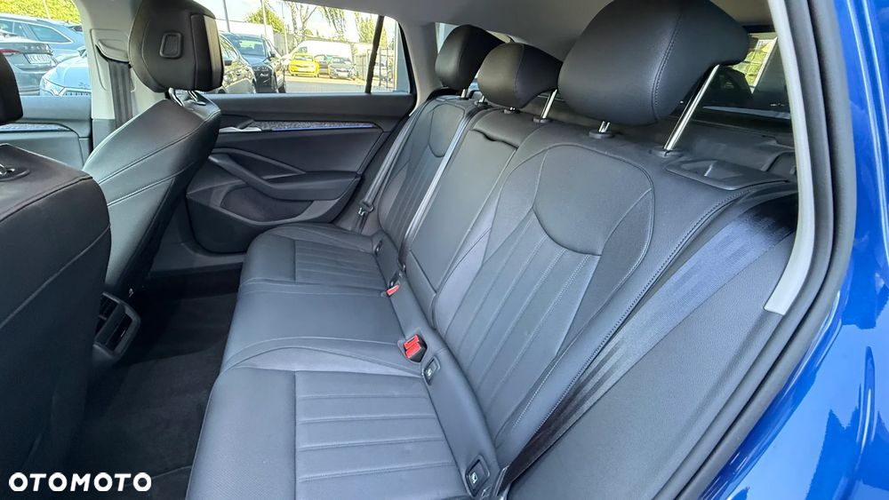 Skoda Superb 2.0 TDI SCR Selection DSG - 18