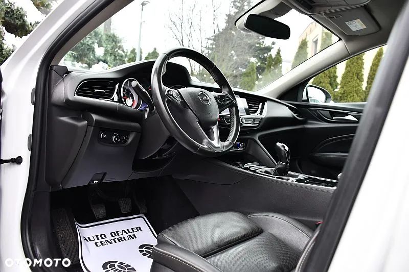 Opel Insignia 1.6 CDTI Exclusive S&S - 9