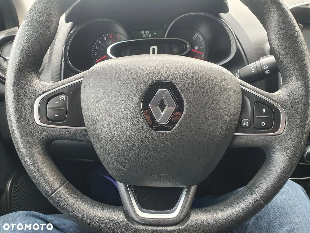 Renault Clio 1.2 16V 75 LIMITED - 14