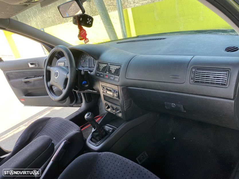 VW Golf 1.6 GT - 5