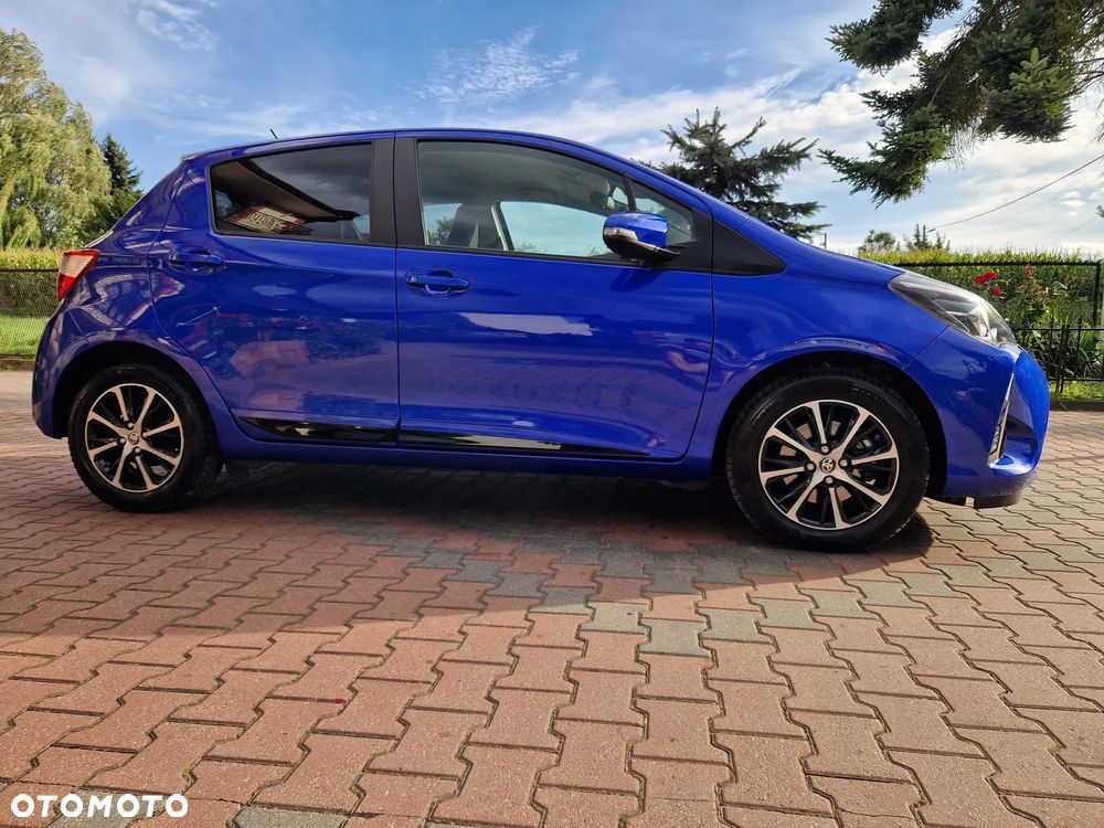 Toyota Yaris 1.5 Premium CVT - 10