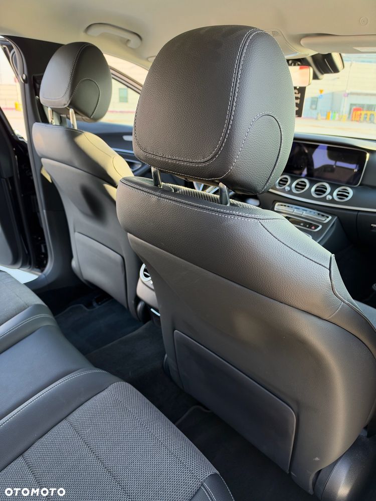 Mercedes-Benz Klasa E 220 d 4-Matic Avantgarde - 12