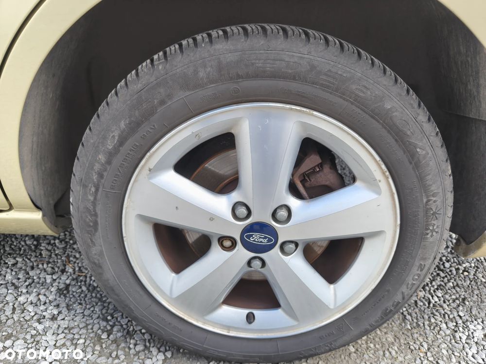 Ford Mondeo 1.8 Ambiente - 10