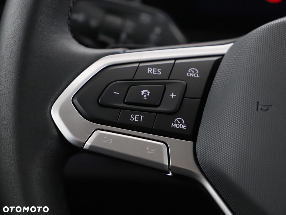 Volkswagen Tiguan - 18