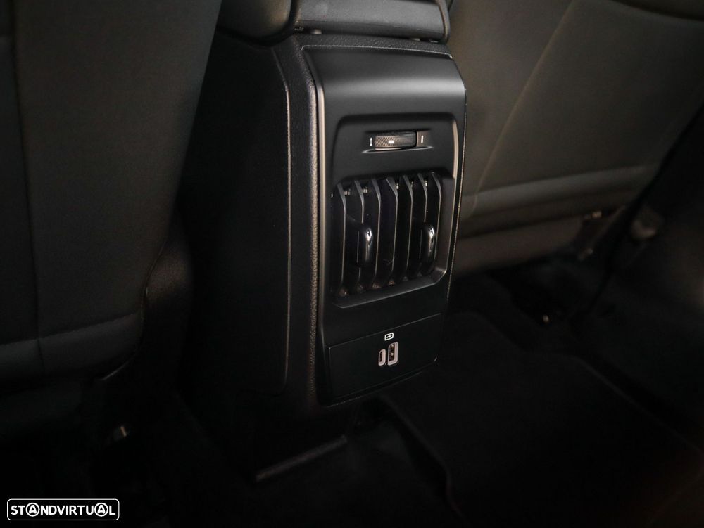 Alfa Romeo Tonale 1.3 Plug-In Hybrid Tributo Italiano e-AWD Com Wallbox - 46