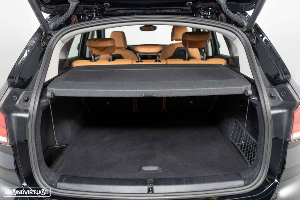 BMW X1 25 e xDrive Corporate Edition - 12