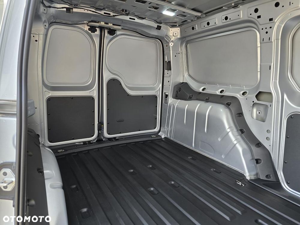 Ford Transit Connect '24 L2 Limited - 25