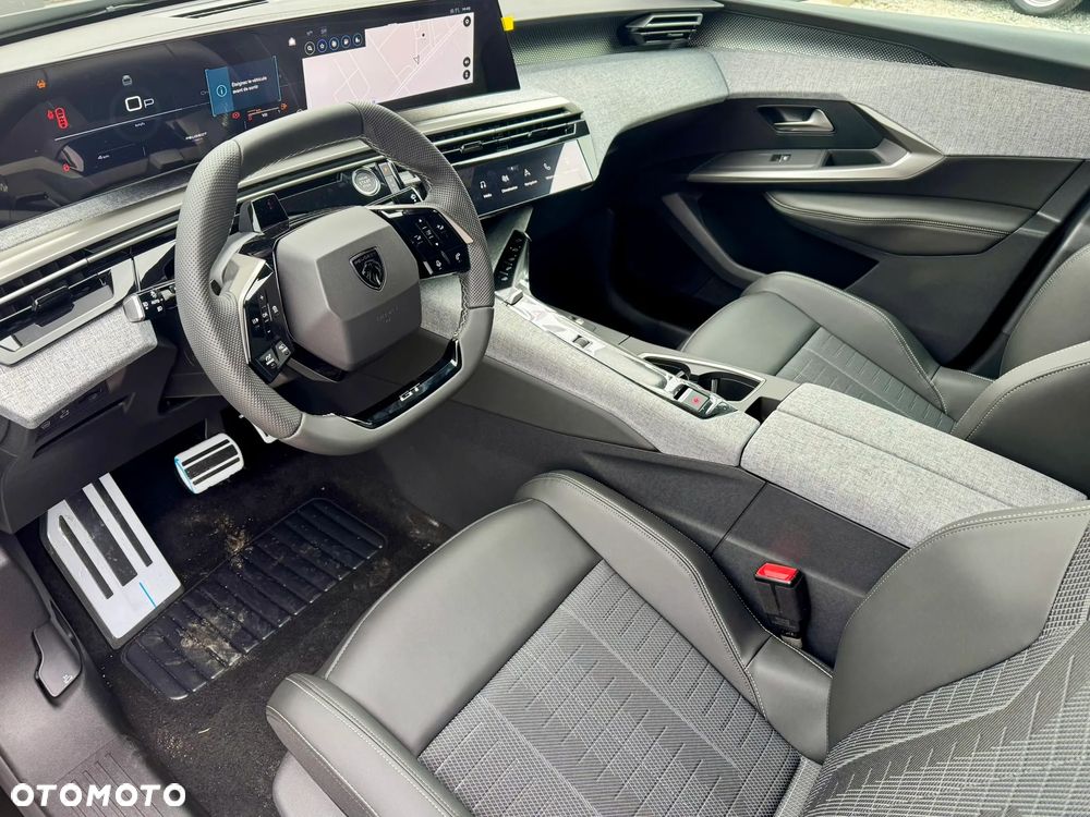 Peugeot 3008 1.2 PureTech mHEV GT E-DCS6 - 17