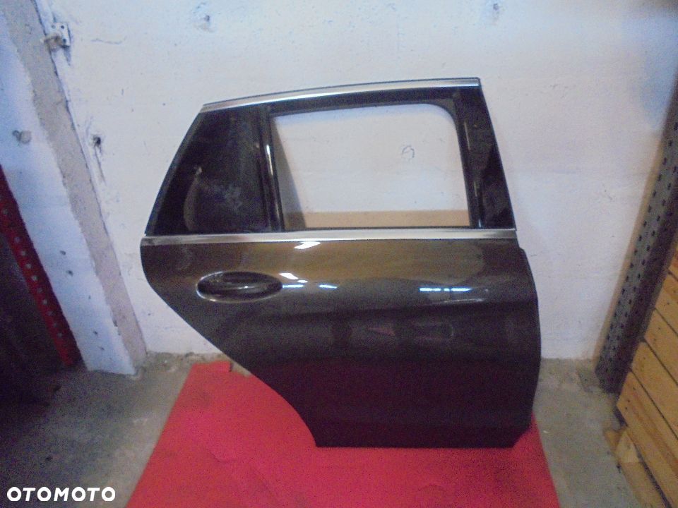 MERCEDES C KLASA W205 DRZWI TYLNE PRAWE KOMPLETNE