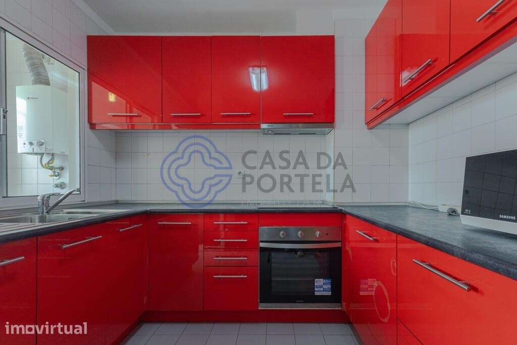 T2 ultimo piso com terraço em Madalena para arrendamento - Grande imagem: 5/16