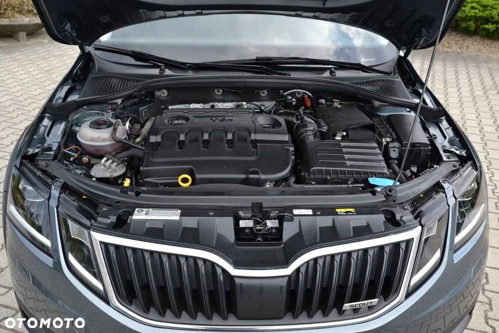 Skoda Octavia 2.0 TDI 4x4 Elegance DSG - 33