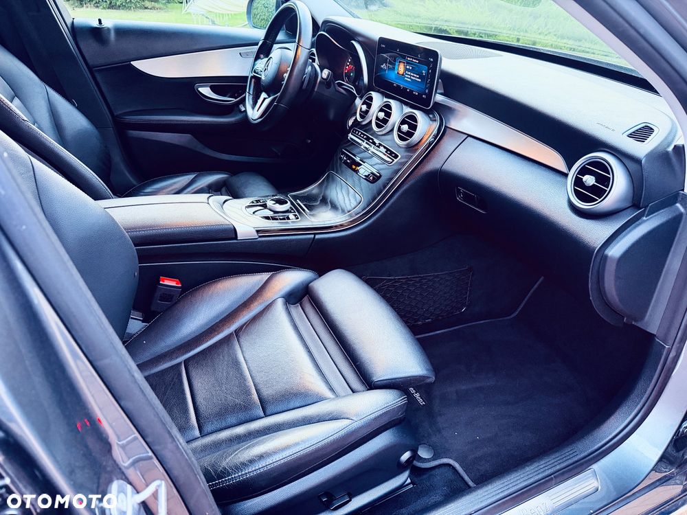 Mercedes-Benz Klasa C 180 9G-TRONIC Avantgarde - 16