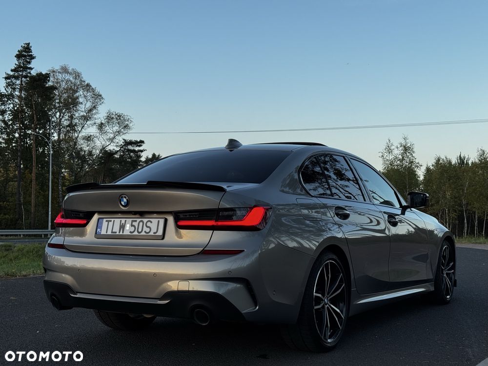 BMW 3 Series 2021 photo 3