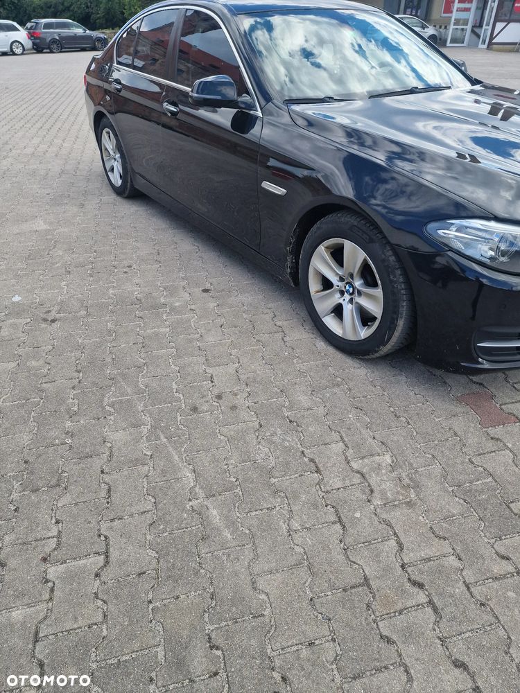 BMW Seria 5 528i - 8