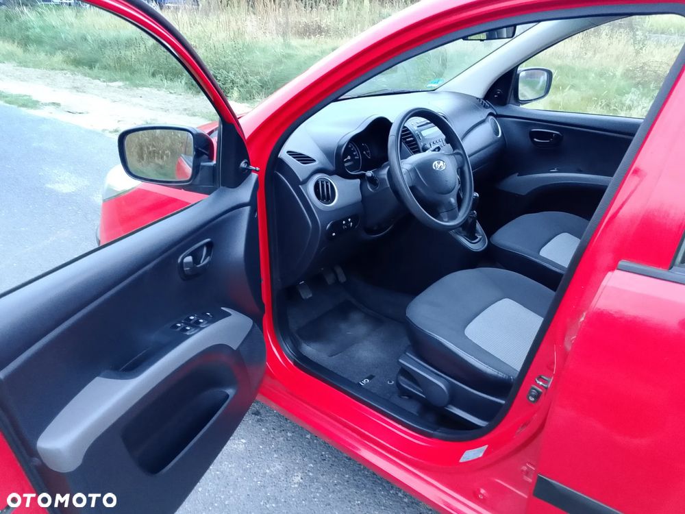 Hyundai i10 1.1 FIFA WM Edition - 24