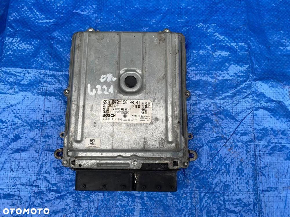 MERCEDES W221 KOMPUTER STEROWNIK SILNIKA 3.0 CDI A6421500841 - 1