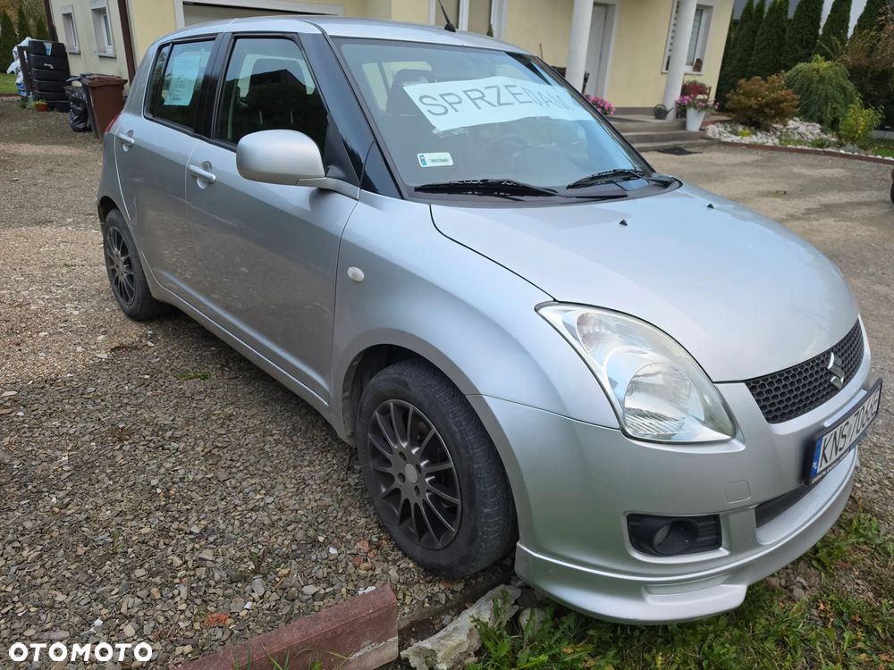 Suzuki Swift 2009 photo 2