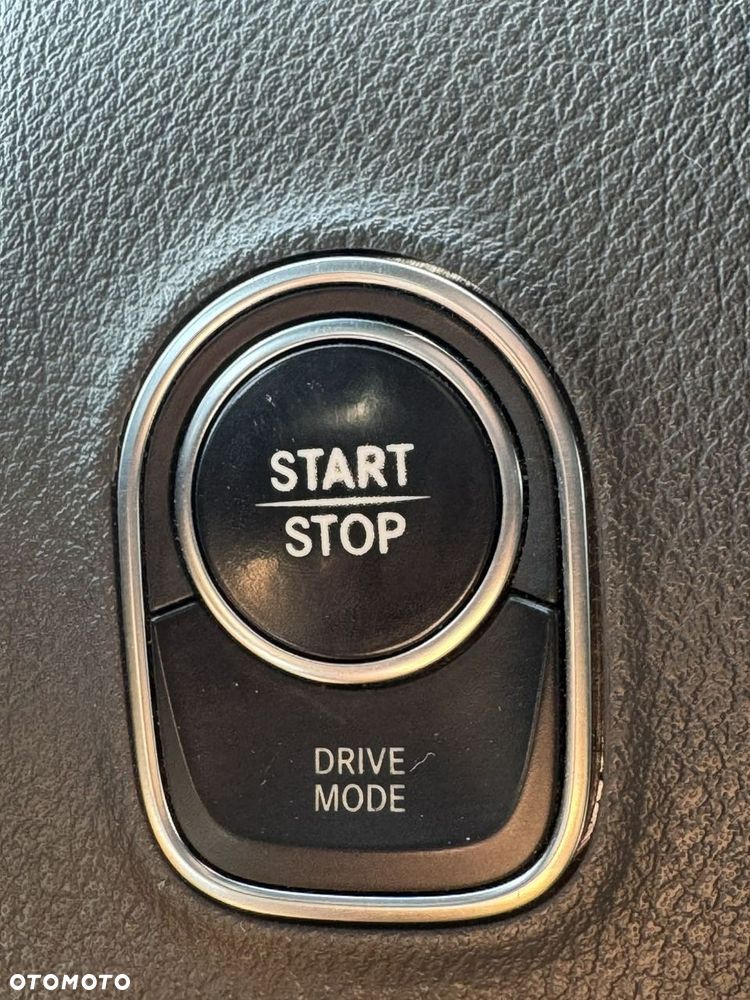 Mercedes-Benz Sprinter - 20