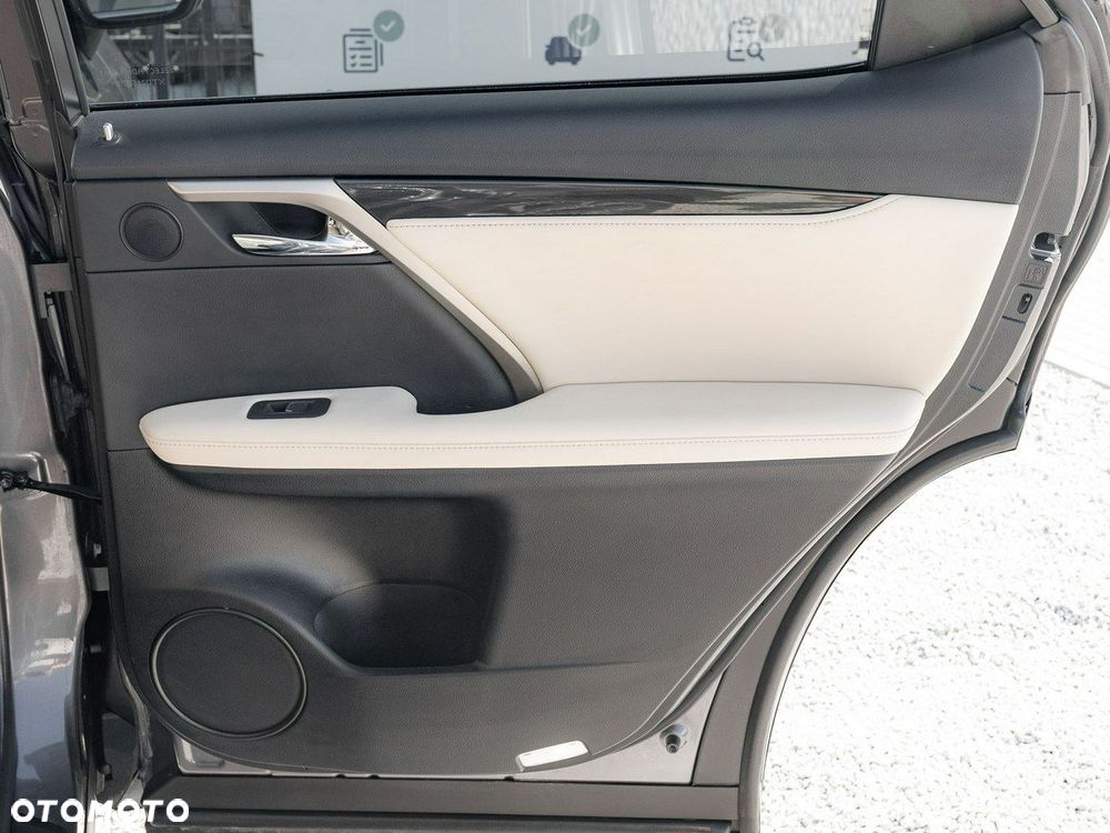 Lexus RX - 33