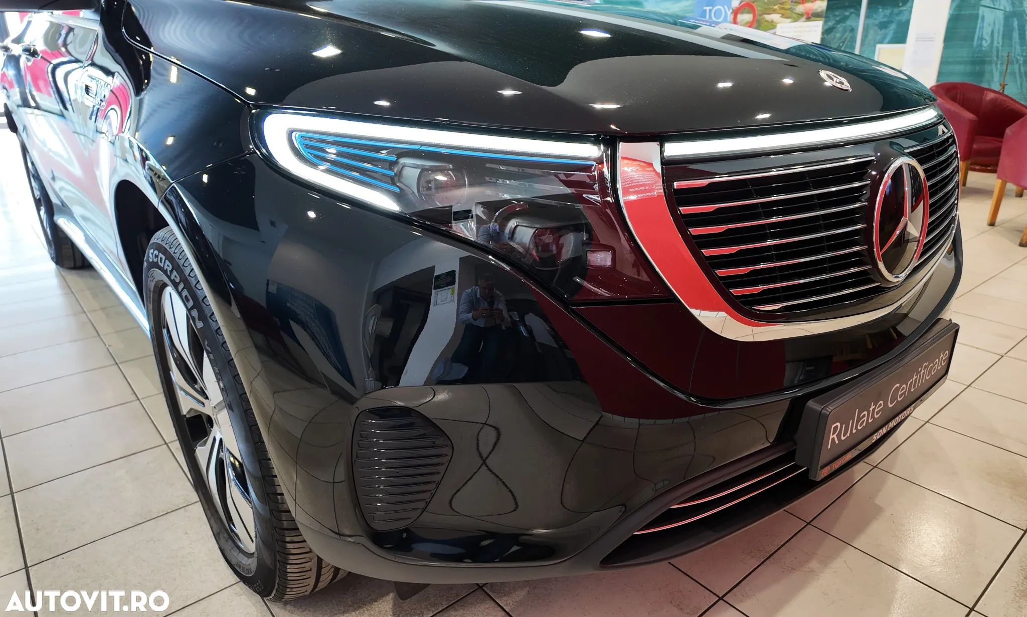 Mercedes-Benz EQC 400 4MATIC - 9