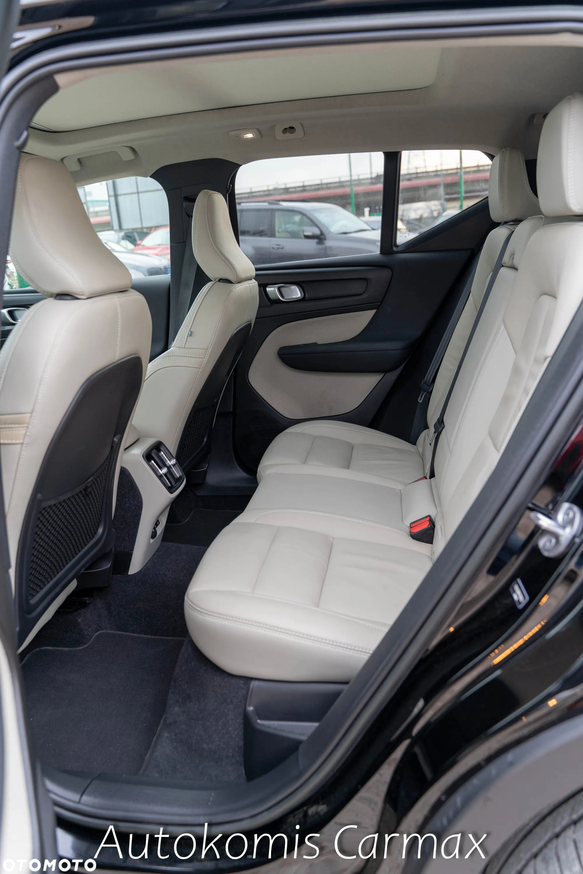 Volvo XC 40 - 22
