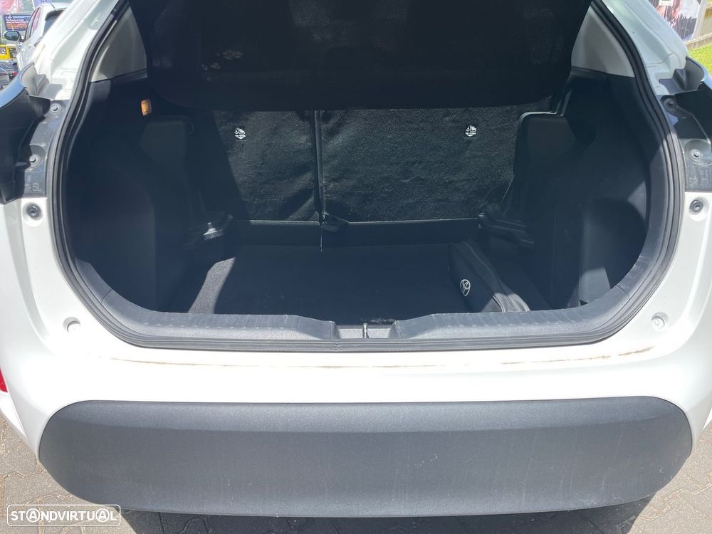 Toyota Yaris Cross 1.5 HDF Comfort - 11