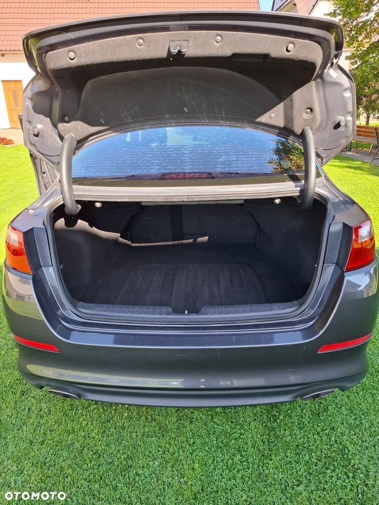 Kia Optima - 14