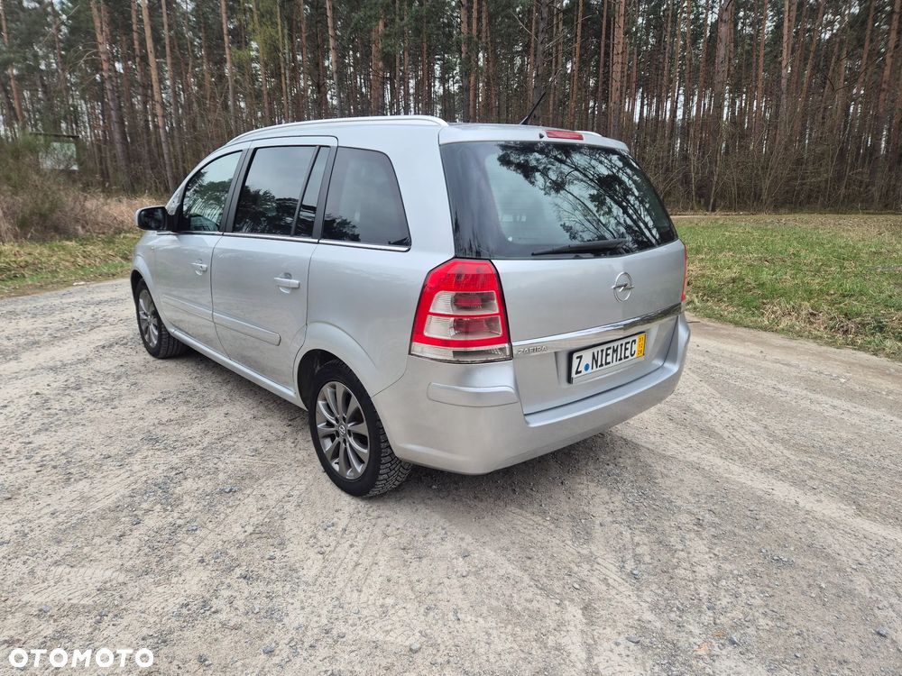 Opel Zafira 1.8 Easytronic Innovation - 8