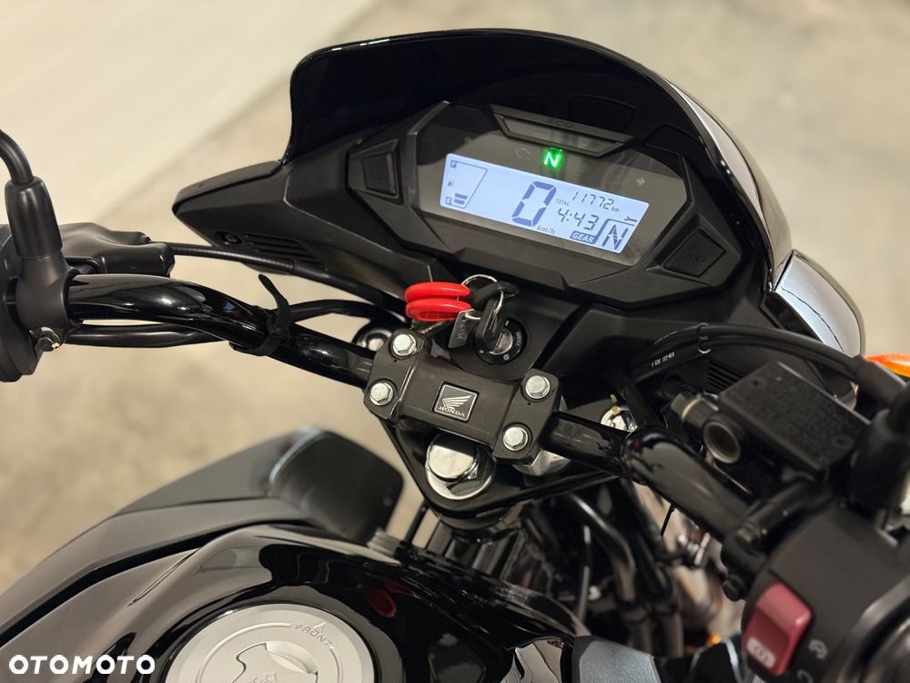 Honda CB - 21