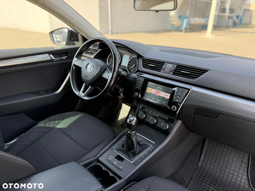 Skoda Superb Combi 1.6 TDI Ambition - 9