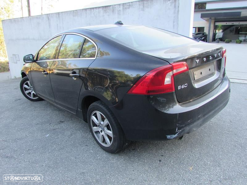 Volvo S60 2.0 D3 (136cv) de 2014 - Peças Usadas (6024) - 4