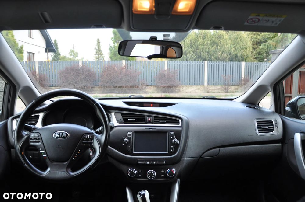 Kia Ceed 1.4 L - 25