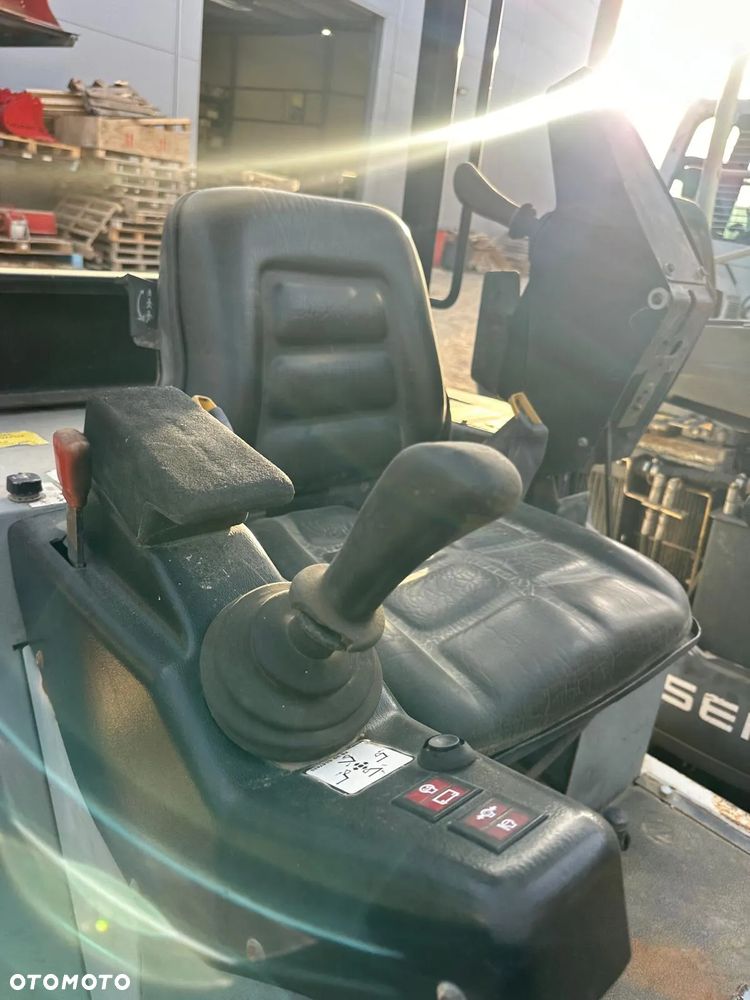 Bobcat Minikoparka Gąsienicowa BOBCAT X 320 X320 - 17