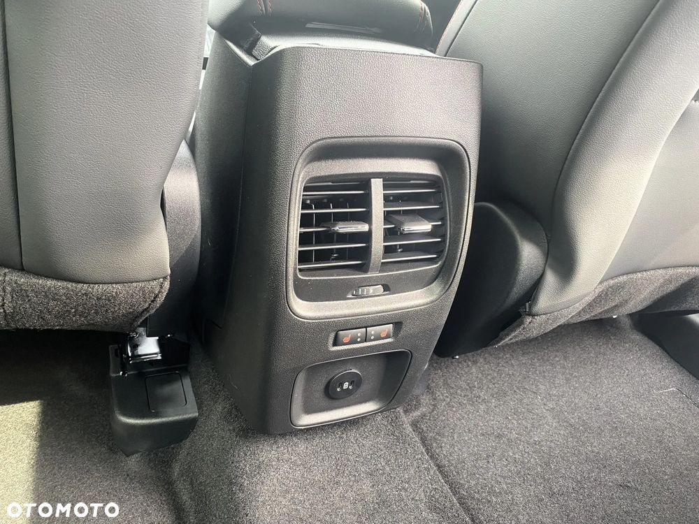 Ford Kuga 2.5 FHEV FWD ST-Line X eCVT - 30