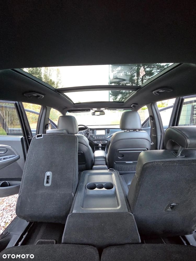 Kia Carens 1.7 CRDi 141 ISG Spirit - 3