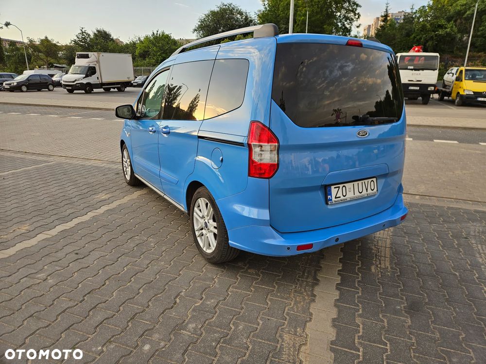 Ford Tourneo Courier - 4